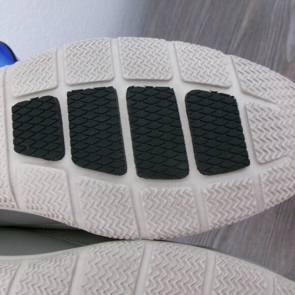 Trotters ULTIMA Slip On Sneakers Sage Grey Arch Support 8 Leather Stretch Fabric - Picture 13 of 15